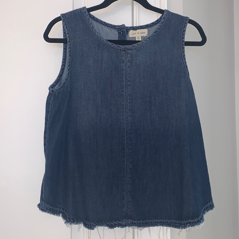 Cloth & Stone Chambray Sleeveless Top
